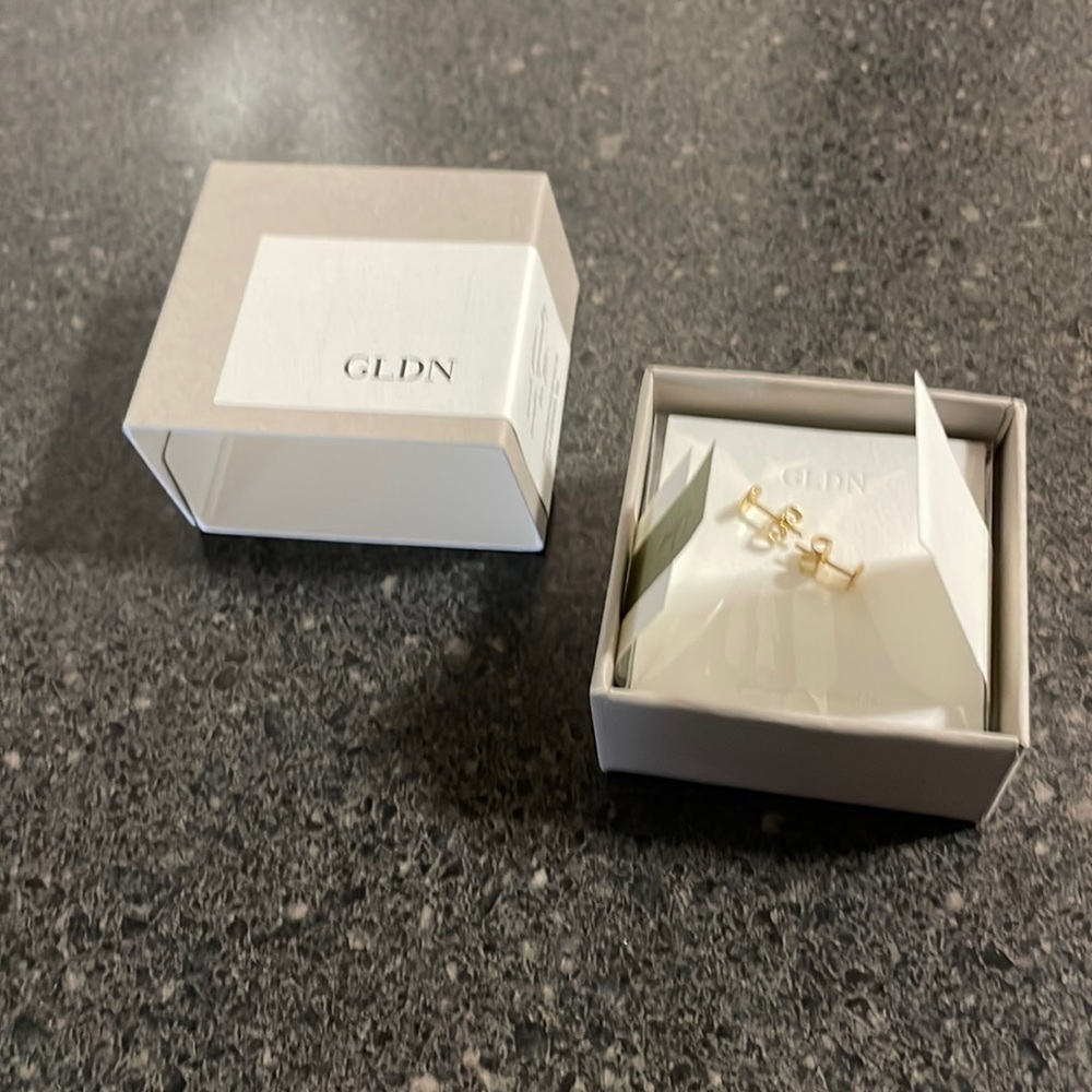 GLDN: Brigitta Studs